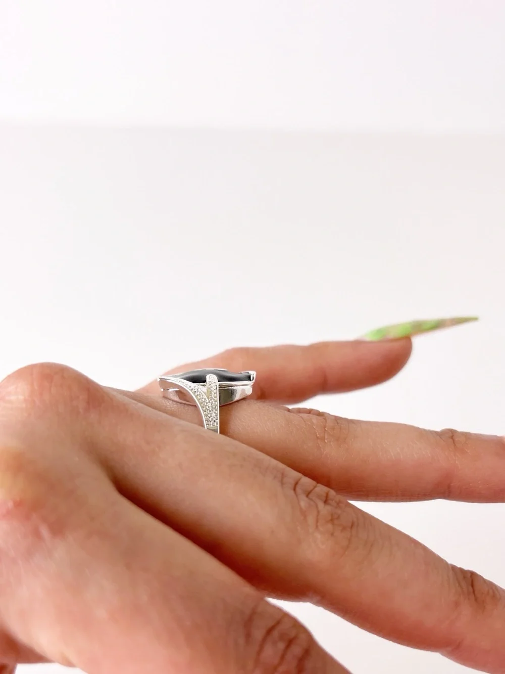 Sterling Silver Black Onyx Stimulated Stone Enamel Wave Cocktail Ring